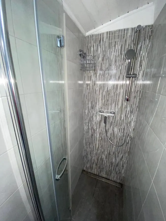 Apartment Sanja - With A Large Covered Terrace And Pool Banjole